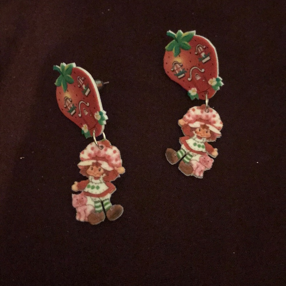 Handmade Strawberry shortcake earrings - Picture 4 of 4